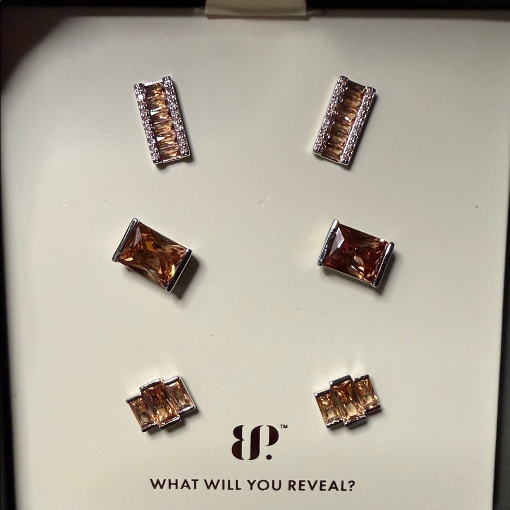 BP Simple Studs - A Bar Above